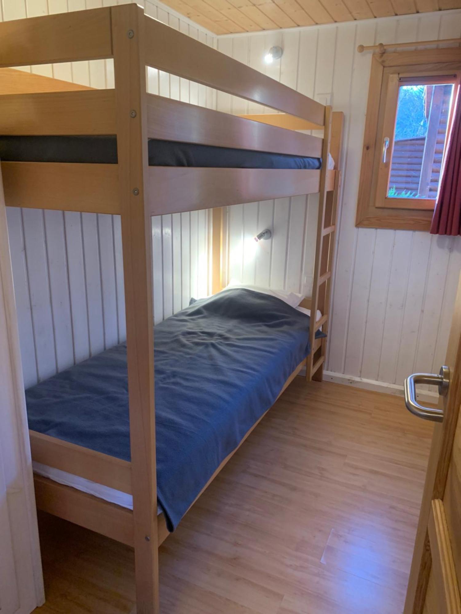 Camping Familial Paisible Avec Piscine, Mobil Home , Chalet, Studio & Emplacement Nue Casties-Labrande 외부 사진