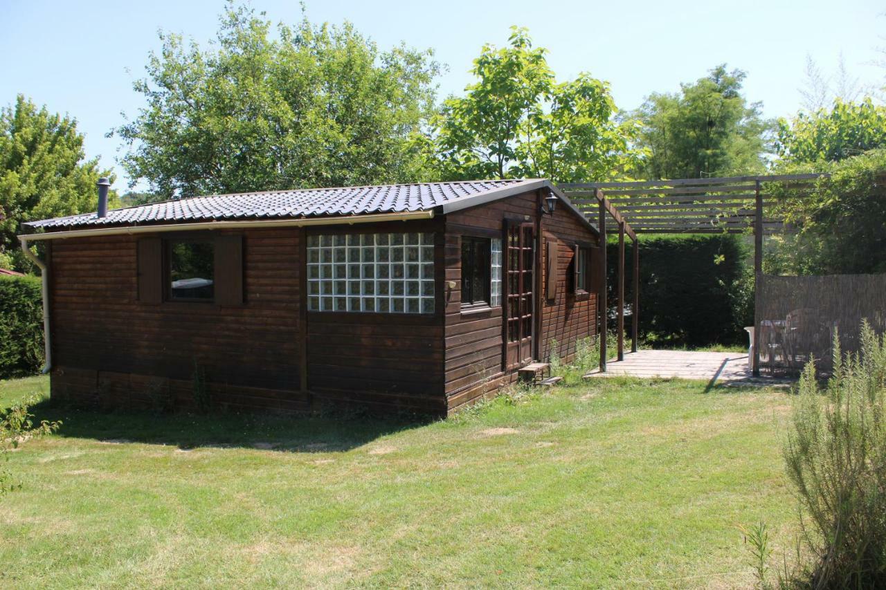 Camping Familial Paisible Avec Piscine, Mobil Home , Chalet, Studio & Emplacement Nue Casties-Labrande 외부 사진